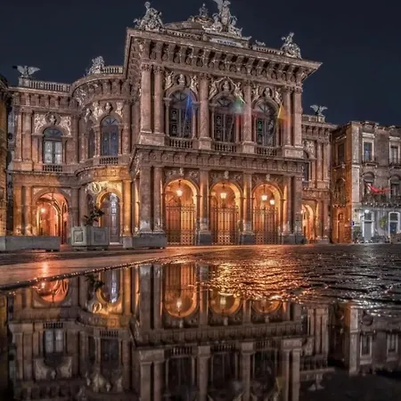 House Historic Center *