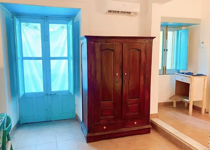 House Historic Center Katanya